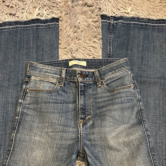 A&F Distressed Ultra Flare Jeans - Picture 6 of 7